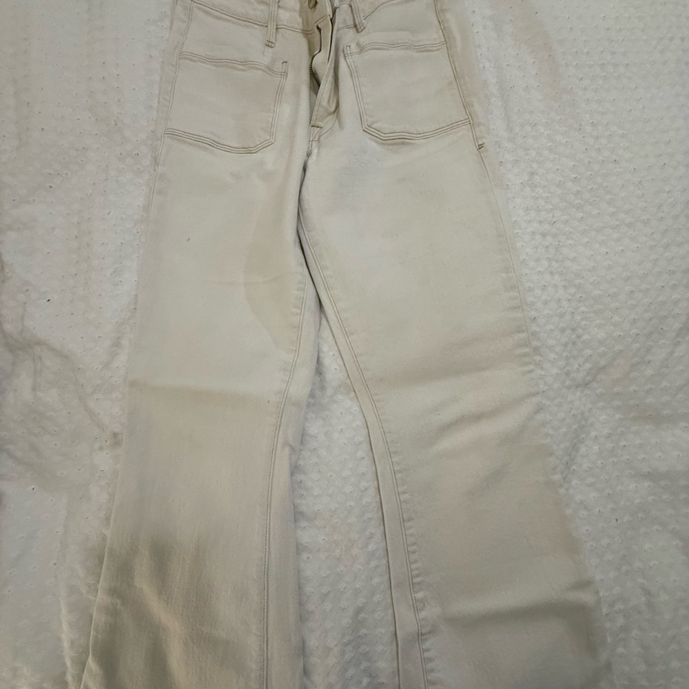 Frame Denim Off-White Crop Flare Jeans